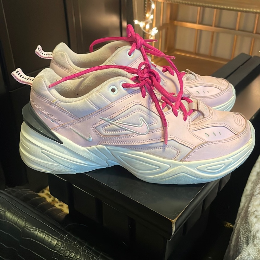 Womens Nike 9.5